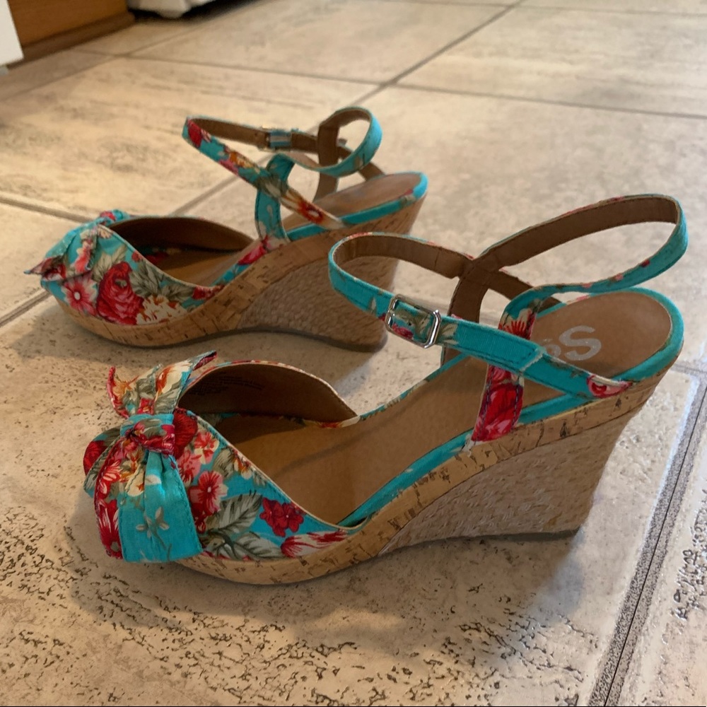 SO espadrille peep toe floral wedges, size 9 NWOT - Picture 5 of 6